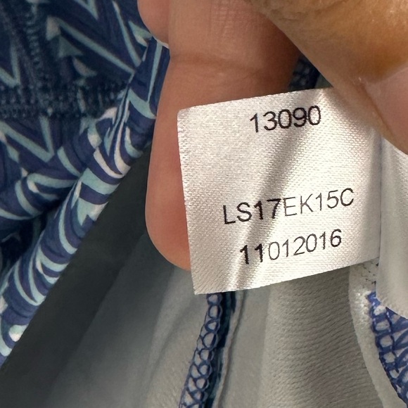 Peter Millar Womens Lightweight Jacket M Full Zip UPF 50+ Golf Back Pocket Sz L - Picture 7 of 10